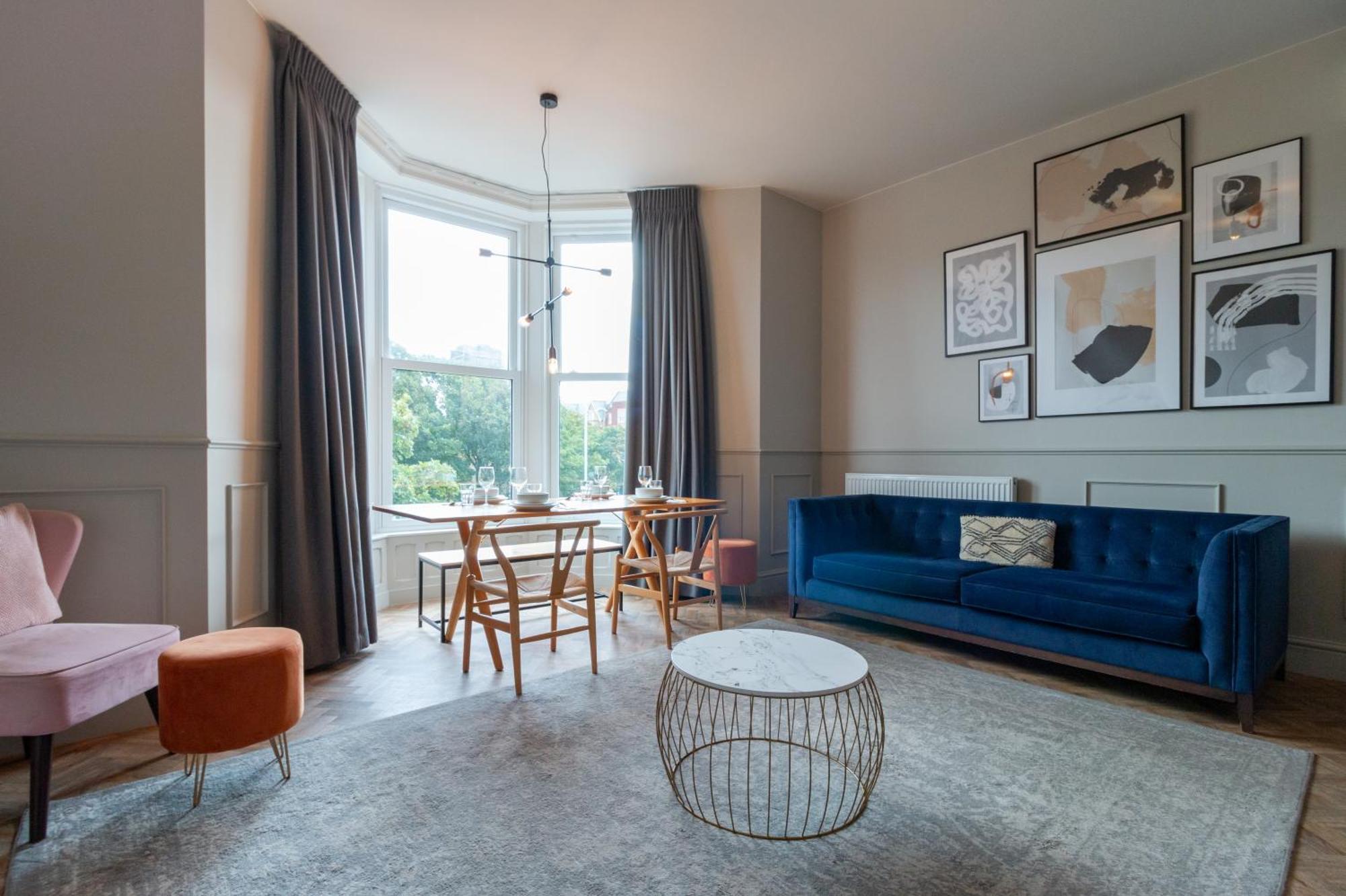 Hy Lytham St Anne'S Aparthotel Lytham St Annes Kültér fotó The interior of a typical apartment at The Collective Old Oak